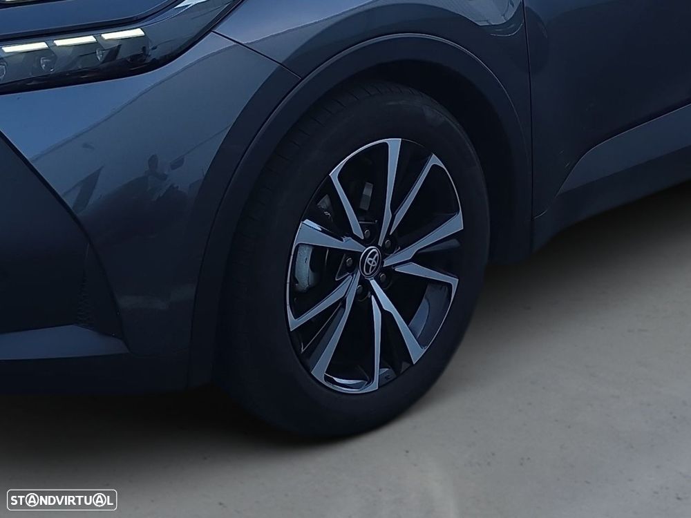 Toyota C-HR - 12
