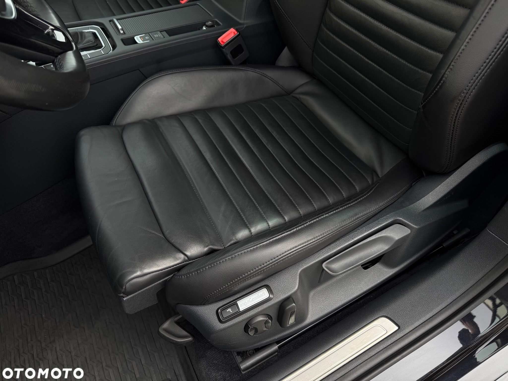 Volkswagen Passat Variant 2.0 TDI SCR 4Motion DSG (BMT) Highline - 15