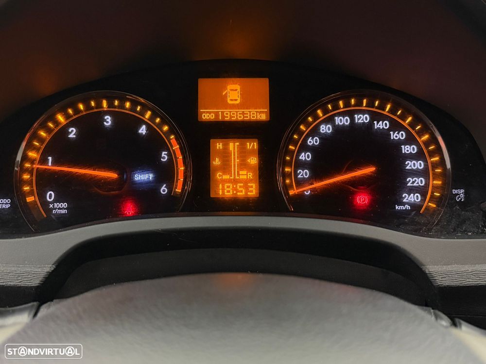 Toyota Avensis SW 2.0 D-4D - 11