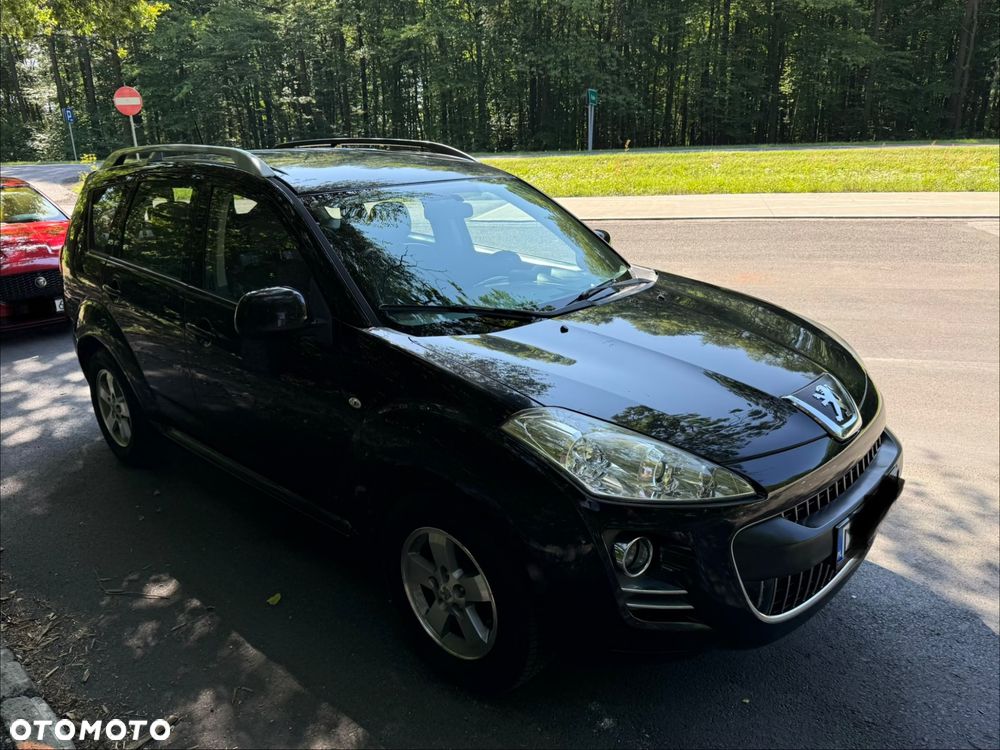 Peugeot 4007 - 10