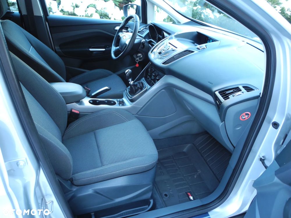 Ford C-MAX - 13