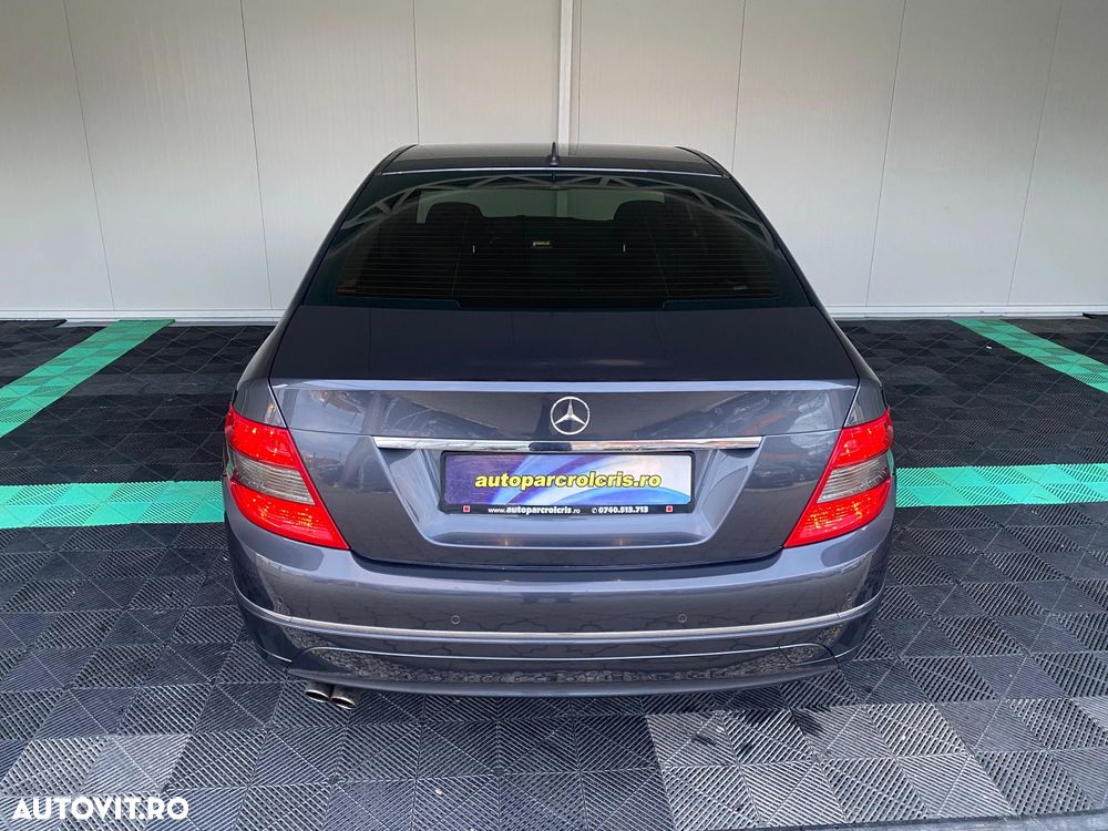 Mercedes-Benz C - 4