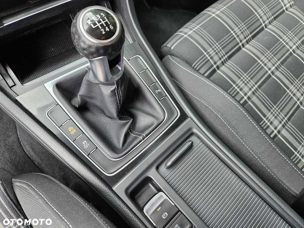 Volkswagen Golf GTD BlueMotion Technology - 28