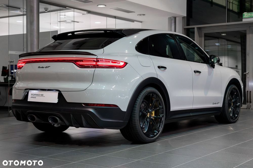 Porsche Cayenne Turbo GT - 4