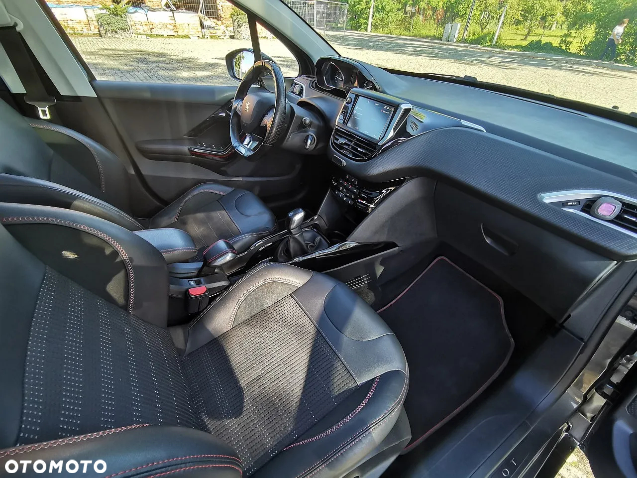 Peugeot 2008 1.5 BlueHDi GT Line S&S - 19