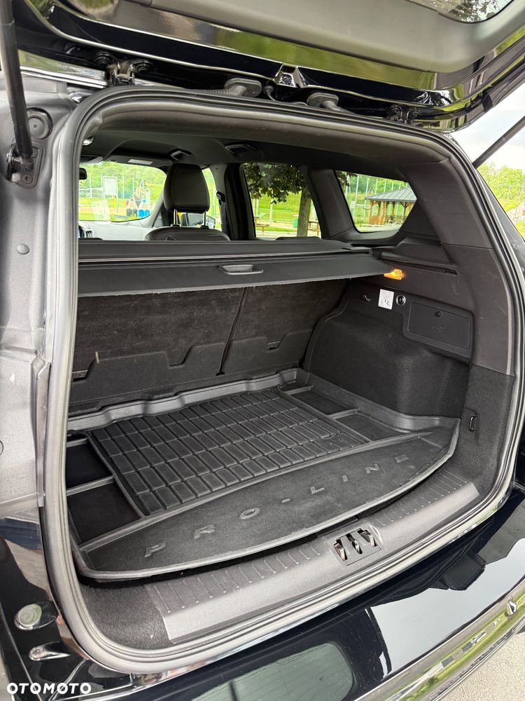 Ford Kuga 2.0 TDCi 4x4 ST-Line - 6