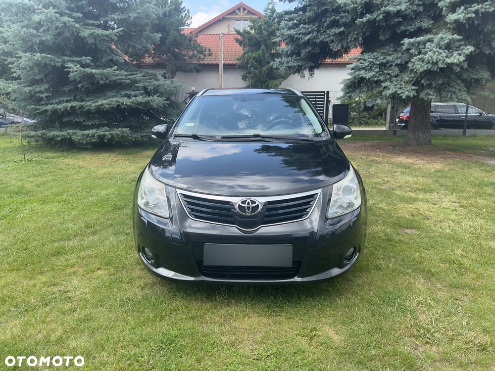 Toyota Avensis 2.2 D-4D Prestige NAVI - 2
