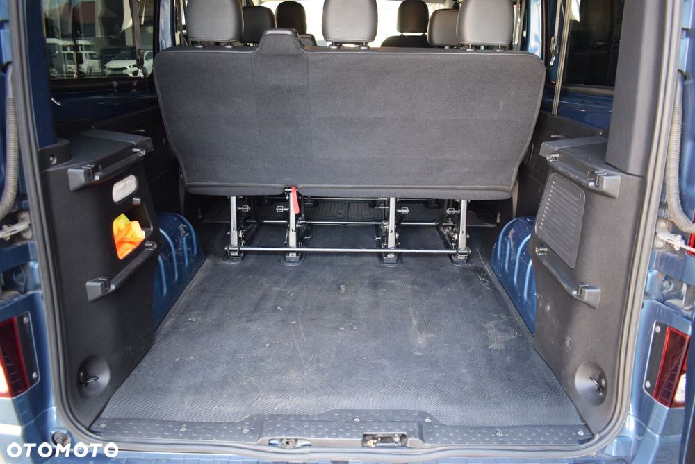 Opel Vivaro - 25