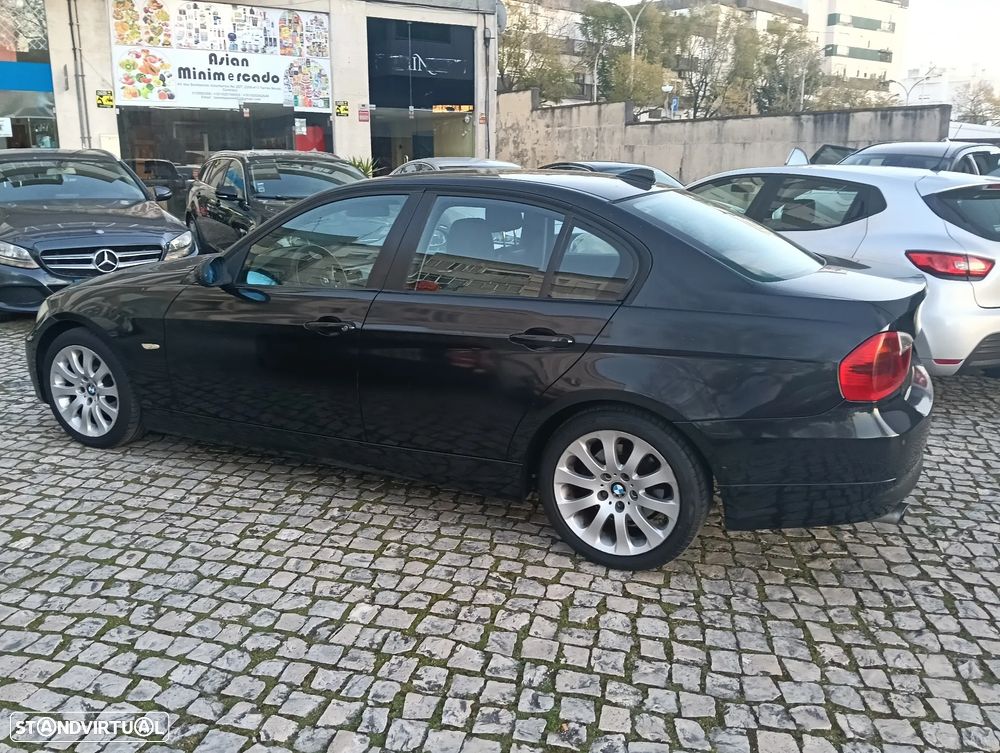 BMW 320 d Sport - 22