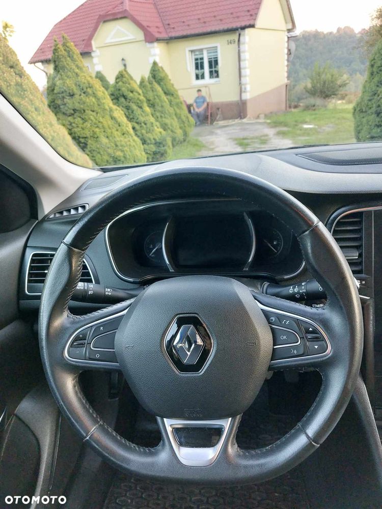Renault Megane 1.5 Blue dCi Intens - 11