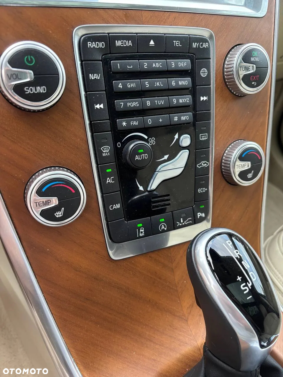 Volvo XC 60 - 8