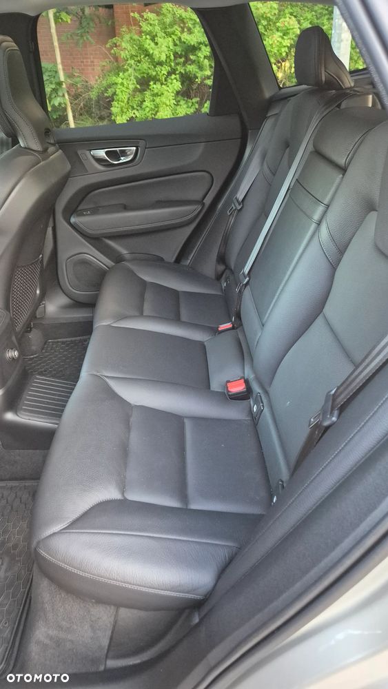 Volvo XC 60 T8 AWD Recharge Geartronic Inscription - 15