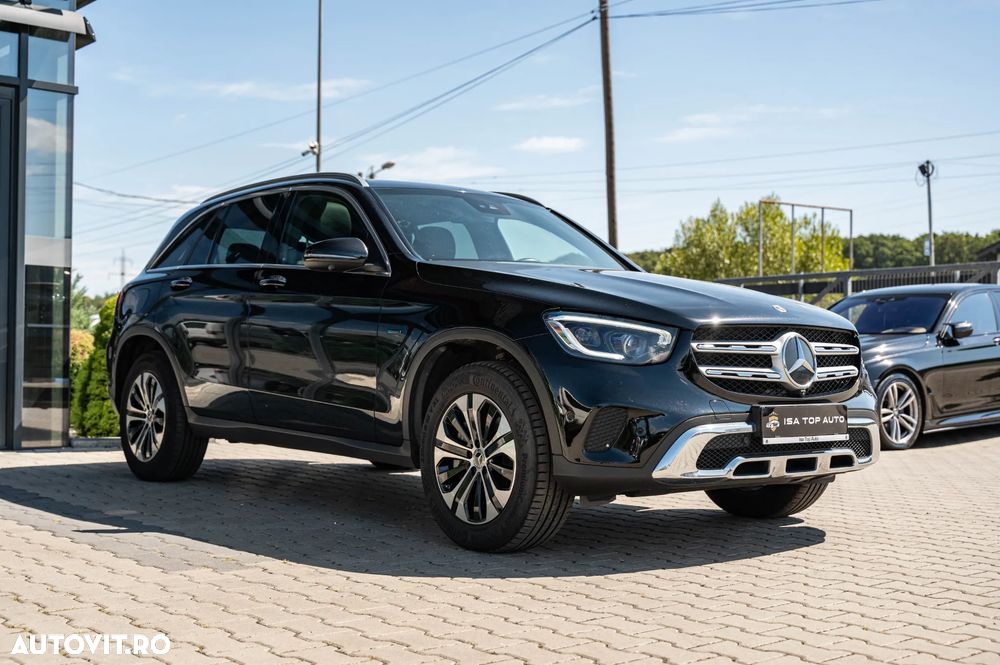 Mercedes-Benz GLC 300 e 4Matic 9G-TRONIC - 38