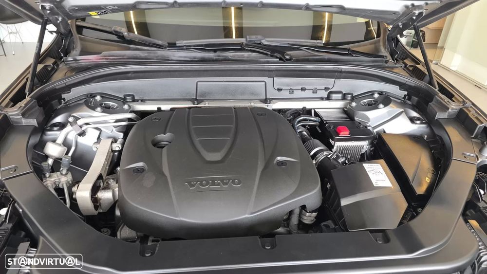 Volvo XC 60 2.0 D4 Momentum Plus Geartronic - 29