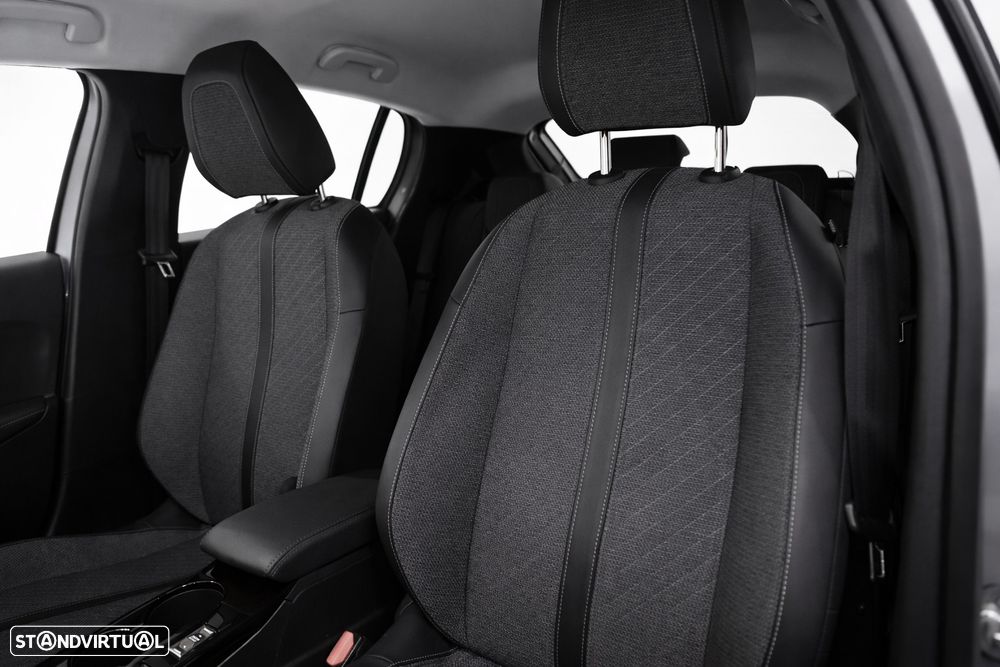 Peugeot 208 1.2 PureTech Allure - 17