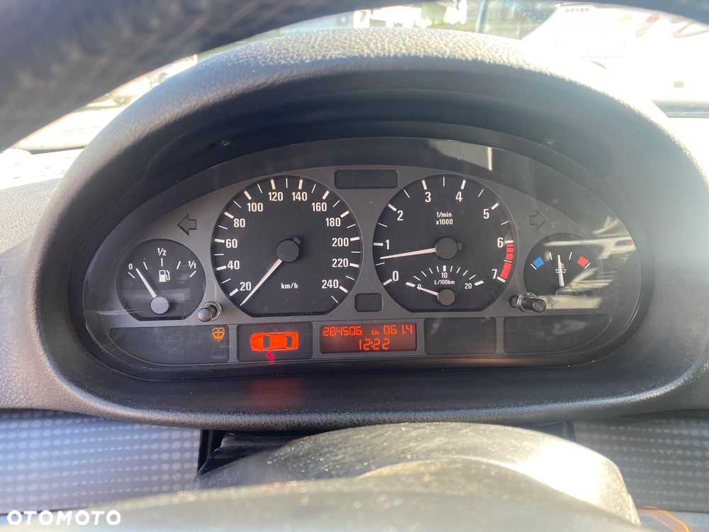 BMW Seria 3 - 16