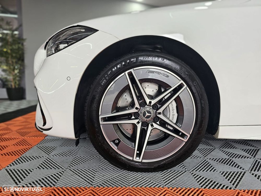 Mercedes-Benz C 300 e T 9G-TRONIC AMG Line - 9