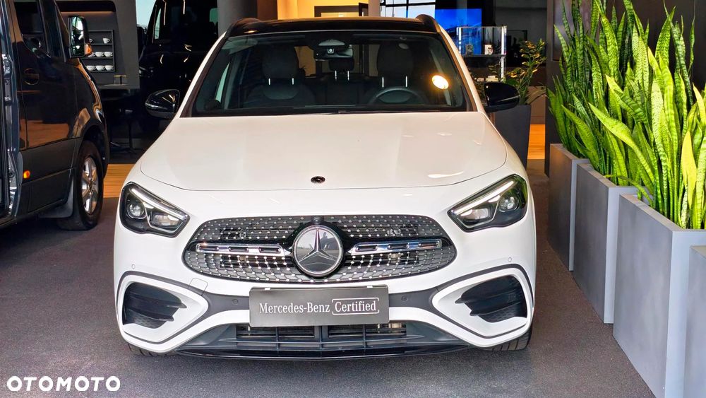 Mercedes-Benz GLA 200 AMG Line - 3