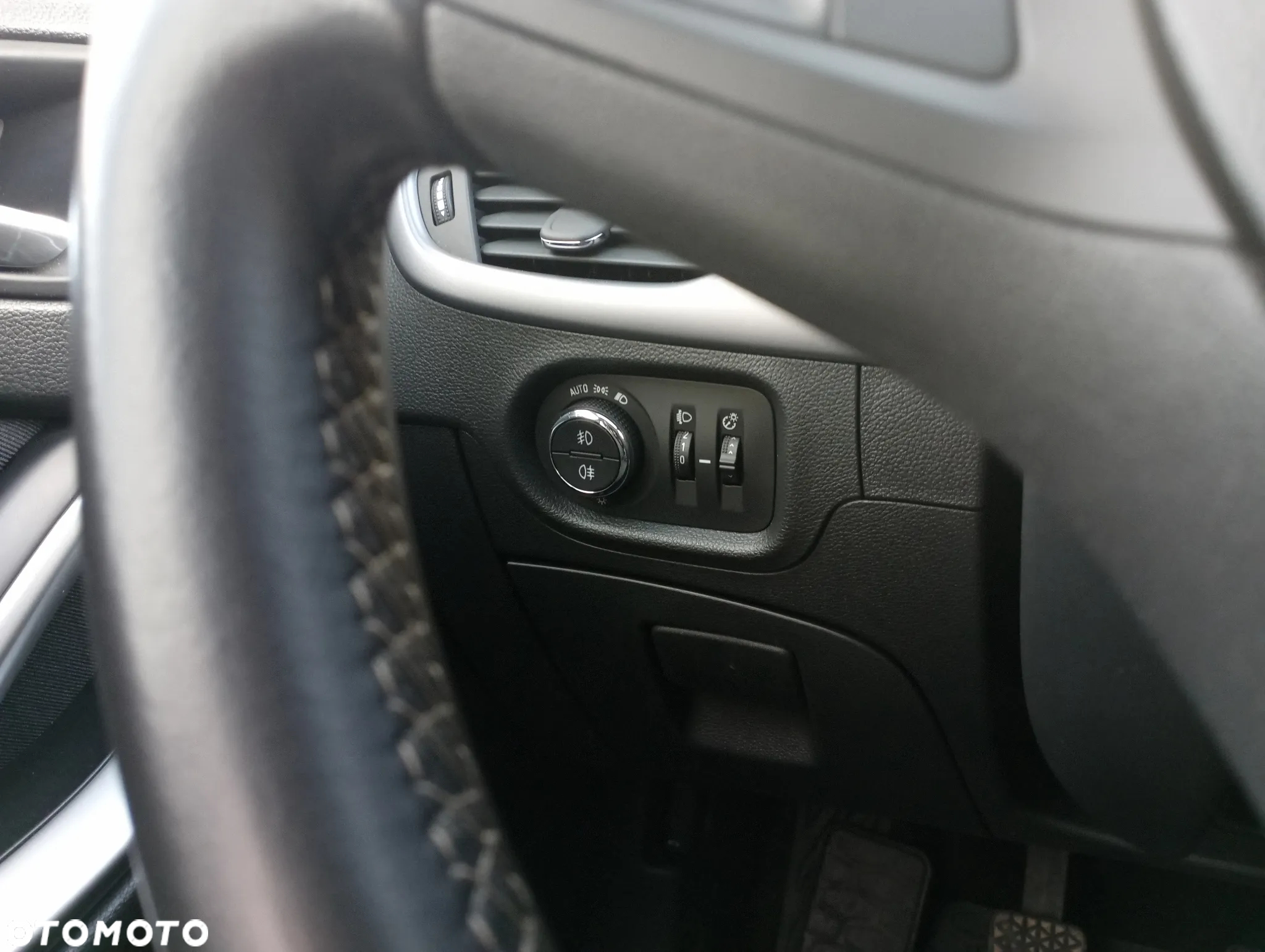 Opel Astra V 1.0 T Enjoy S&S - 12