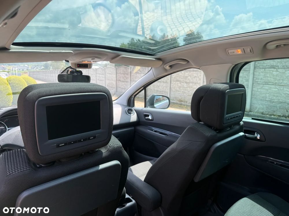 Peugeot 5008 1.6 THP Premium - 8