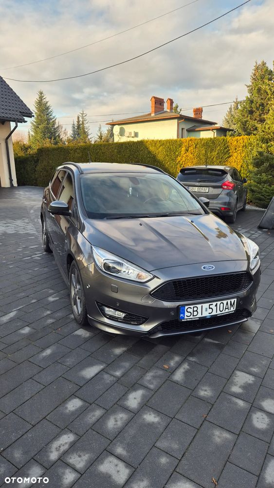 Ford Focus 1.0 EcoBoost ST-Line Red ASS - 4