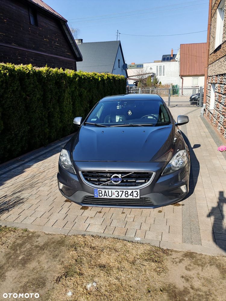 Volvo V40 D2 R-Design - 4