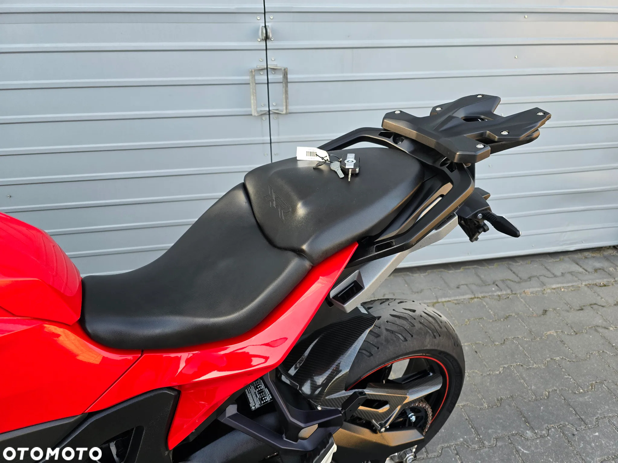 BMW S - 25