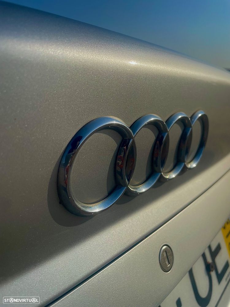 Audi A4 1.8 Turbo Sport - 13