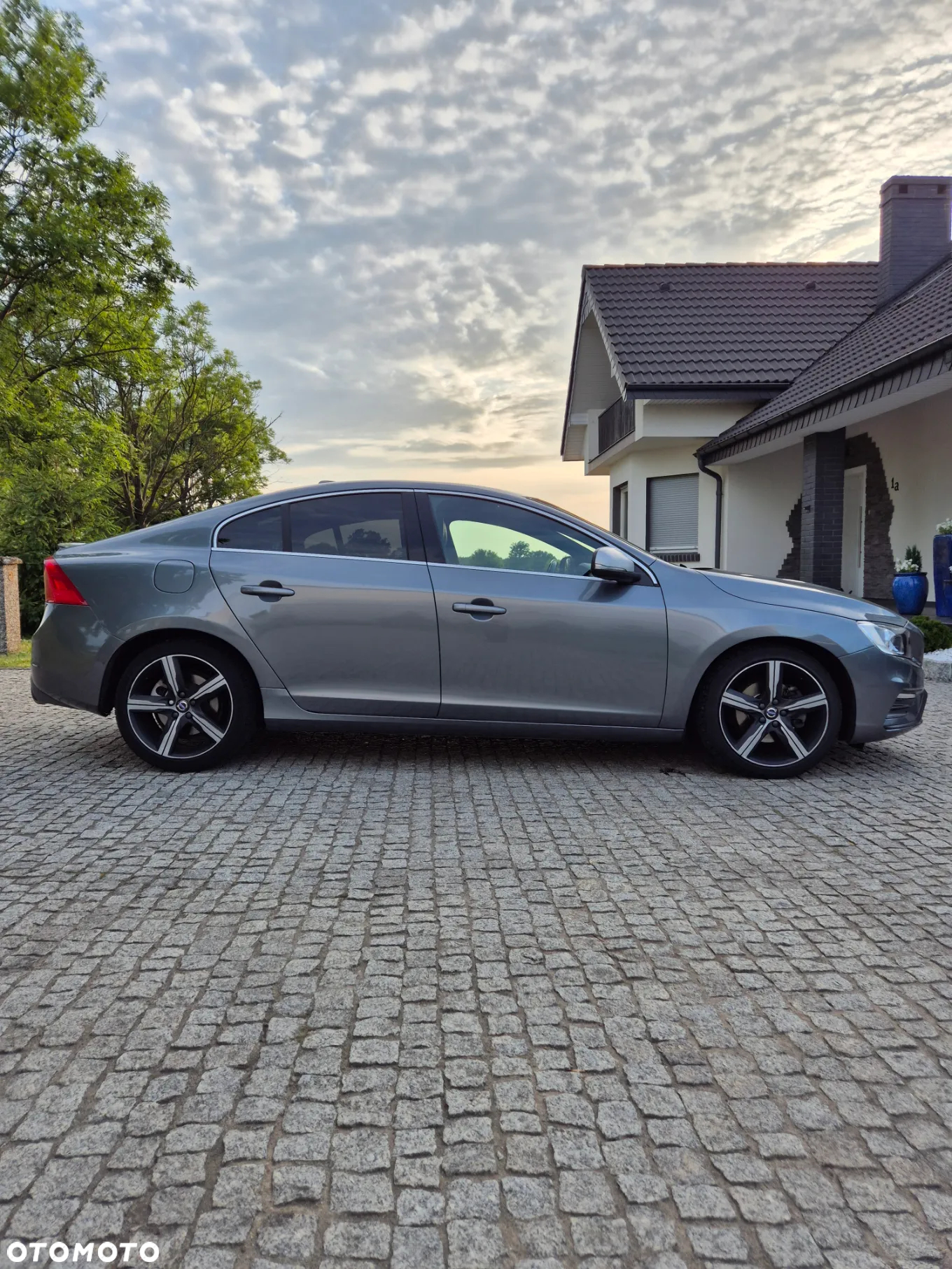 Volvo S60 D4 Drive-E R-Design Kinetic - 8