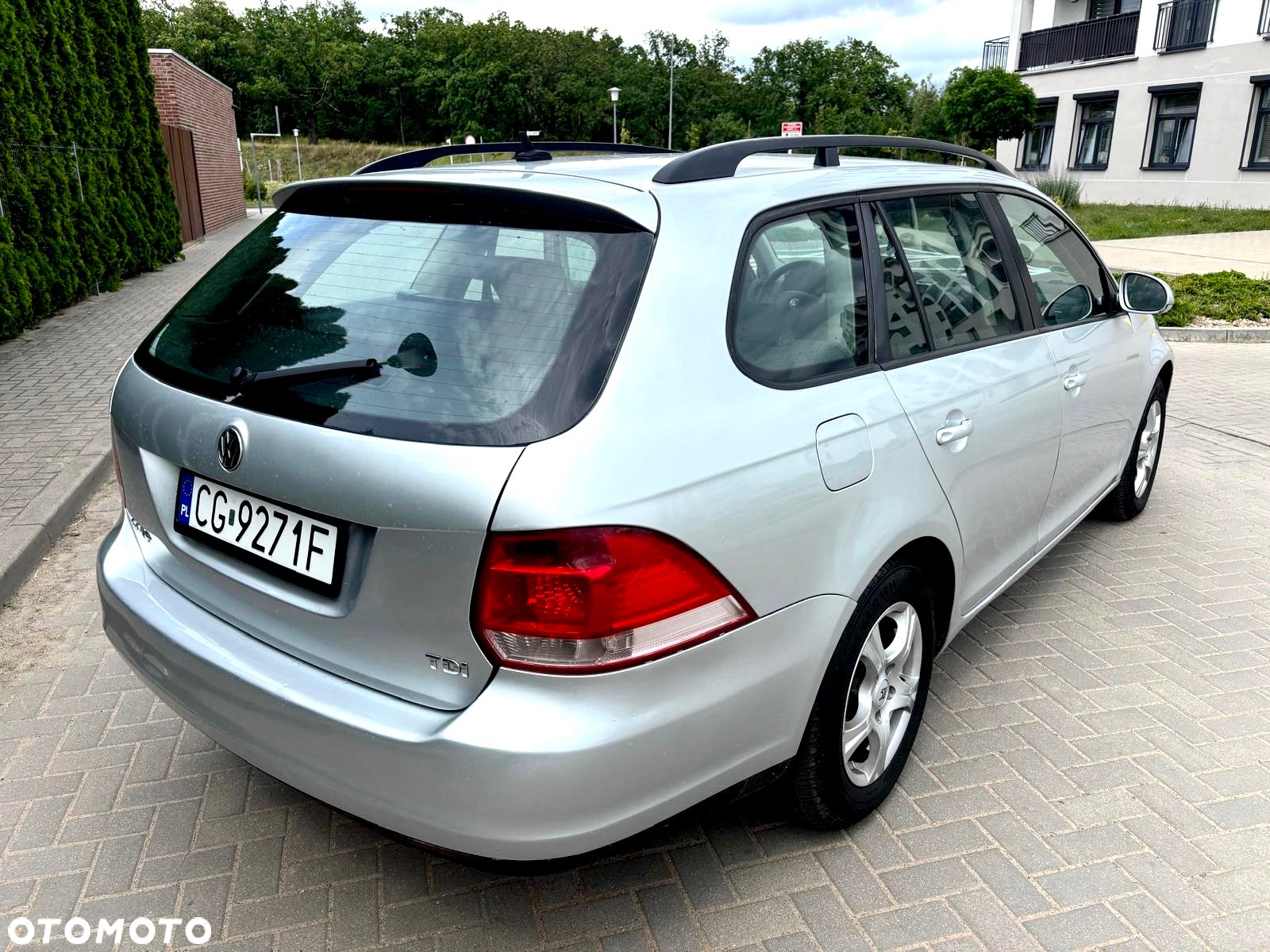 Volkswagen Golf 1.9 TDI DSG DPF Trendline - 10