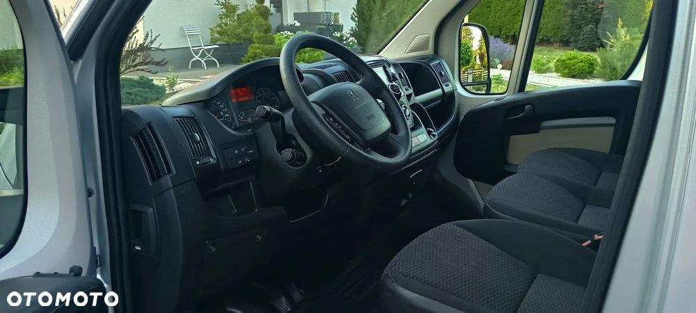 Ford Transit - 13