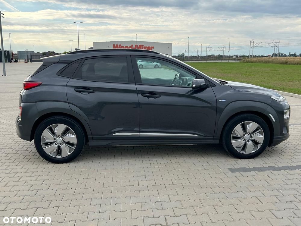 Hyundai Kona 64kWh Platinum - 17