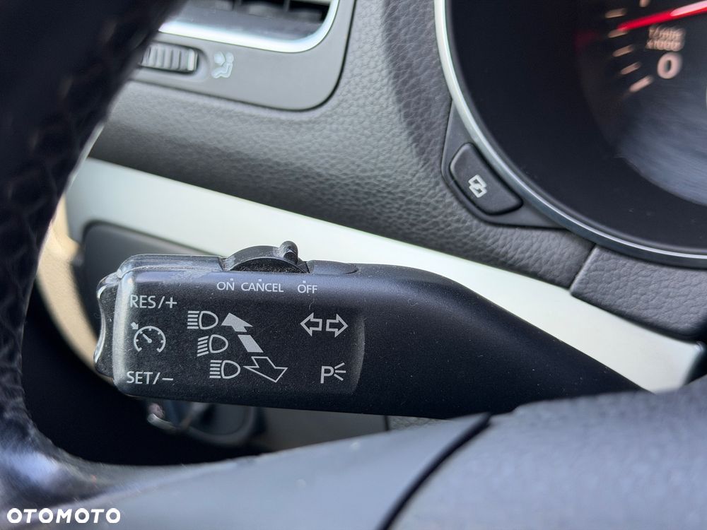 Volkswagen Golf - 15