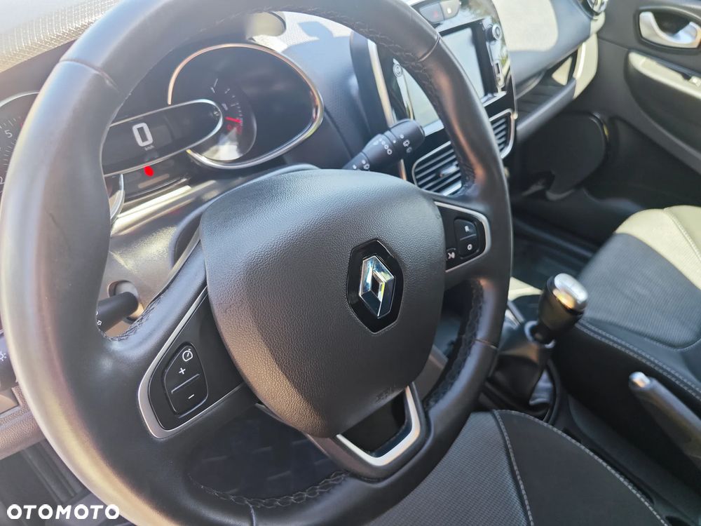 Renault Clio - 18