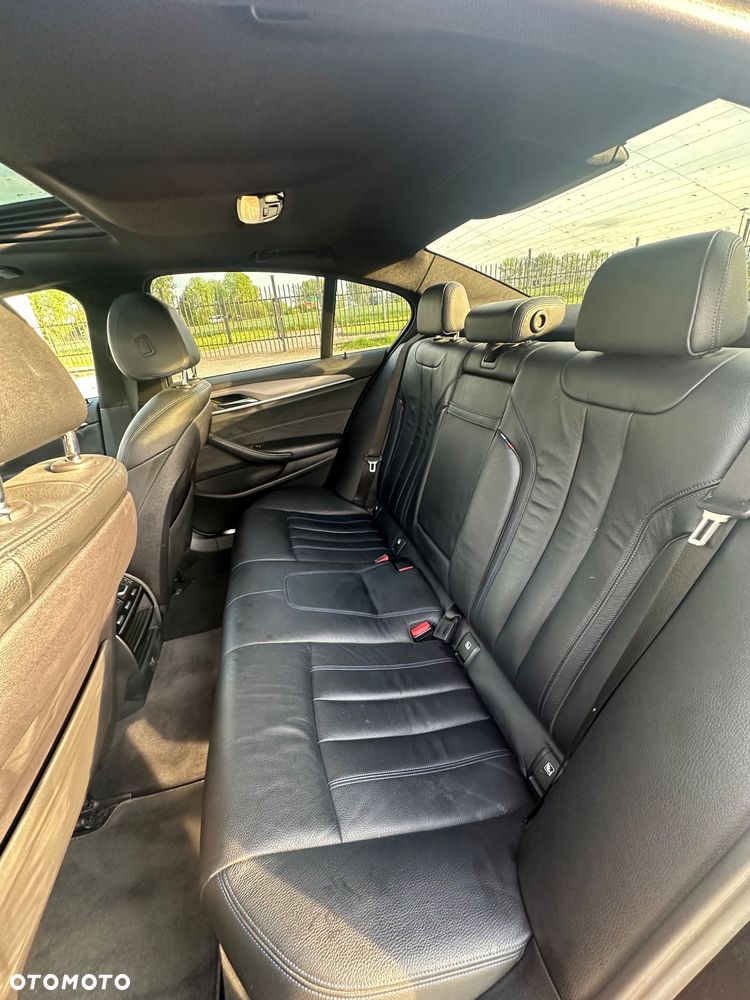 BMW Seria 5 520d xDrive M Sport sport - 13