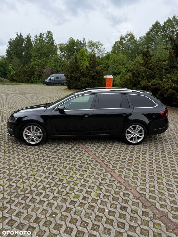 Skoda Octavia 2.0 TDI RS DSG - 3