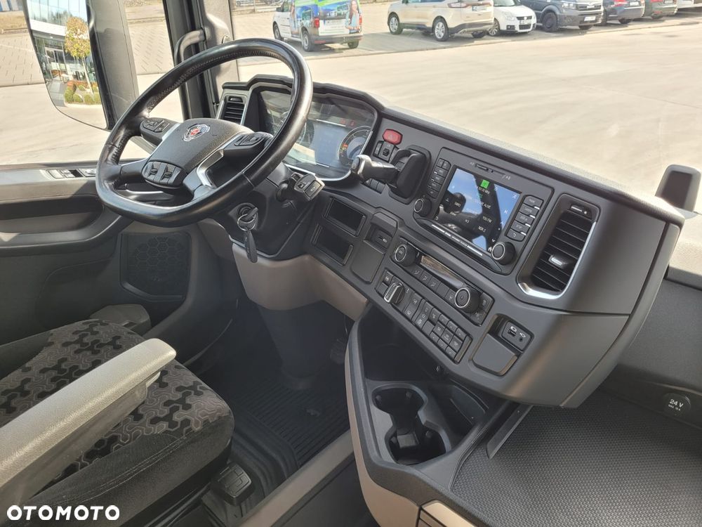 Scania R410 LNG / STANDARD / RETARDER - 11