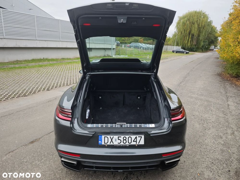 Porsche Panamera 4 E-Hybrid - 10