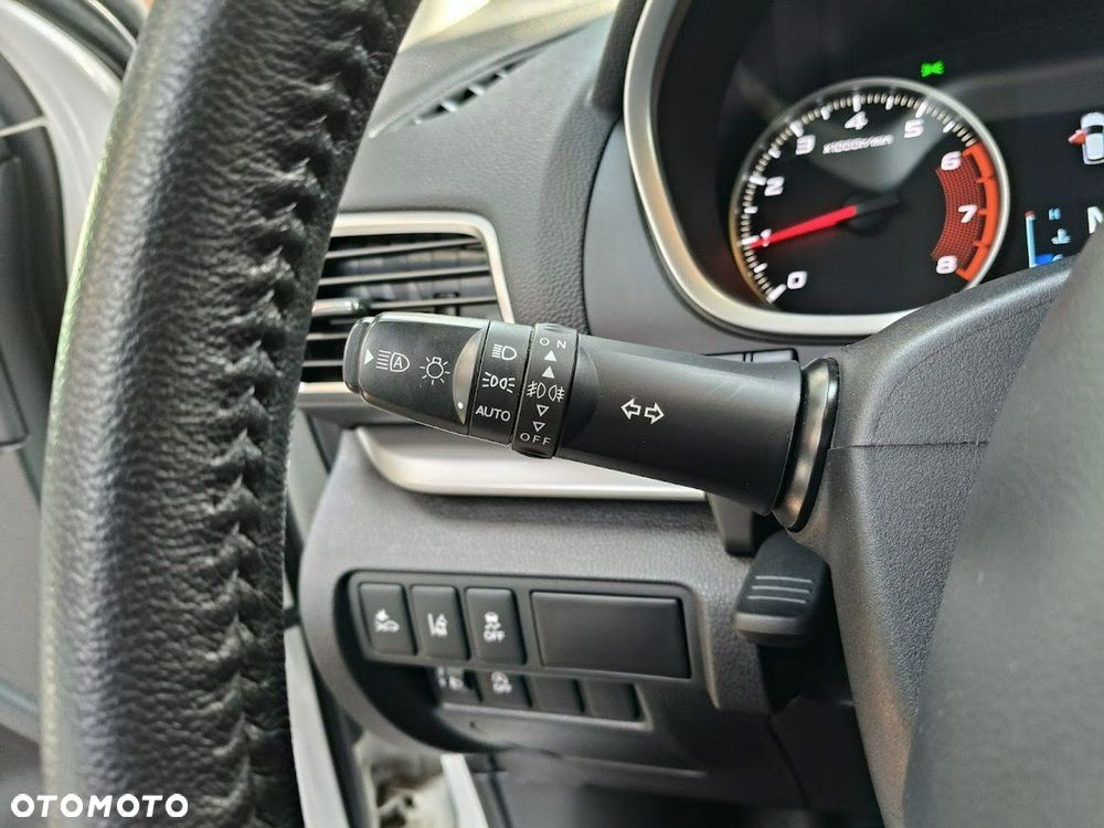 Mitsubishi Eclipse Cross - 17