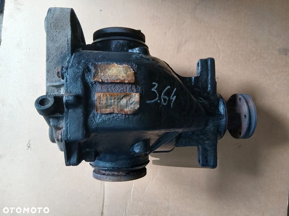 Tylny most BMW E65 E66 3.6l.b 3.64 - 1