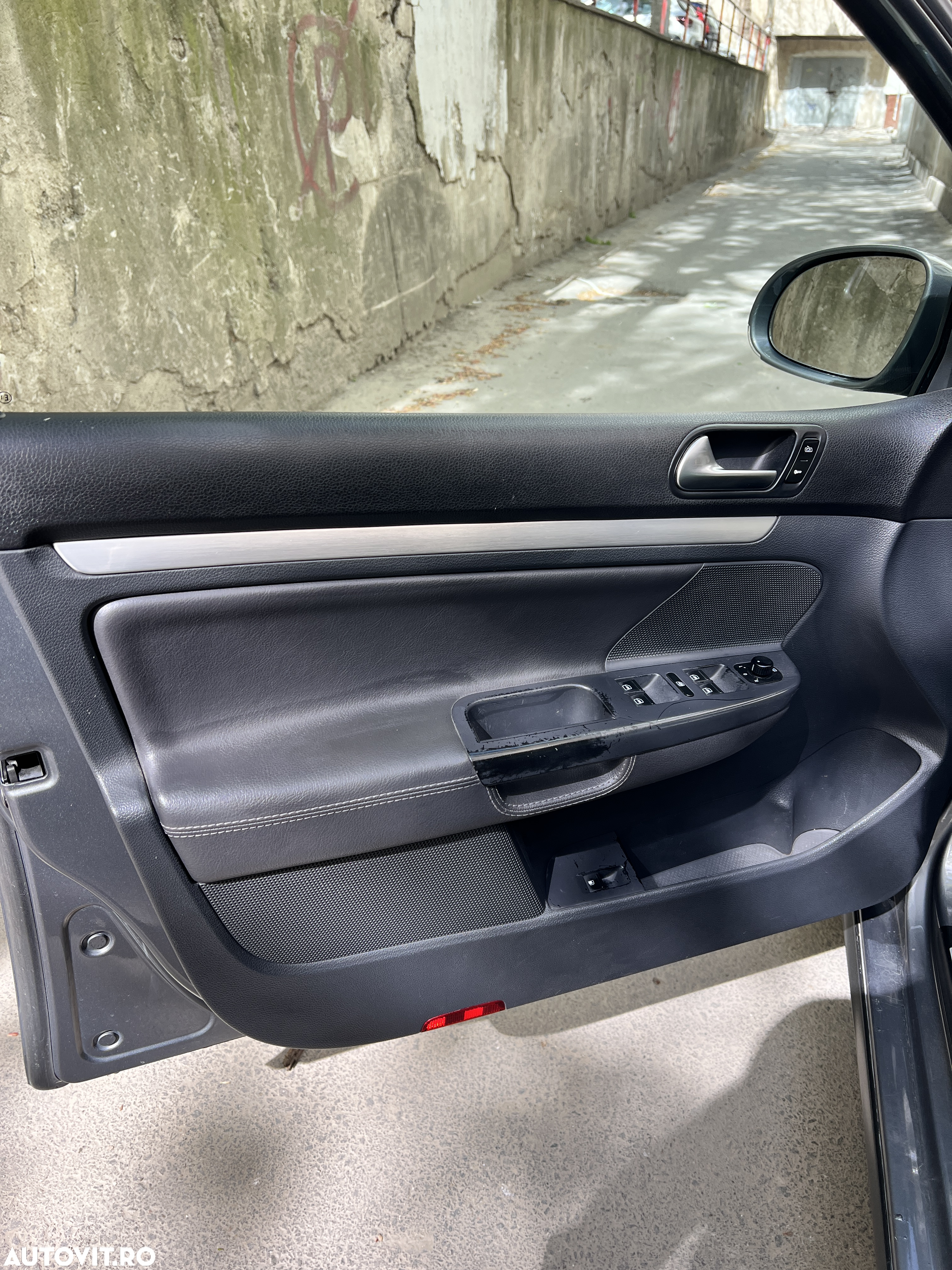 Volkswagen Golf 2.0 FSI GTI DSG - 5