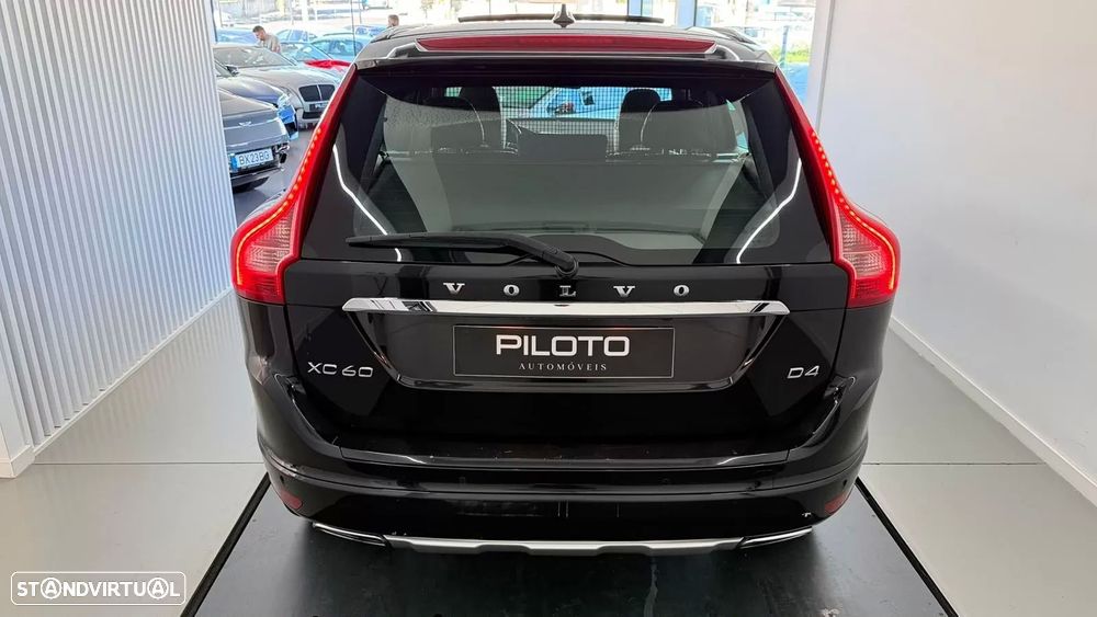 Volvo XC 60 2.0 D4 Momentum - 10
