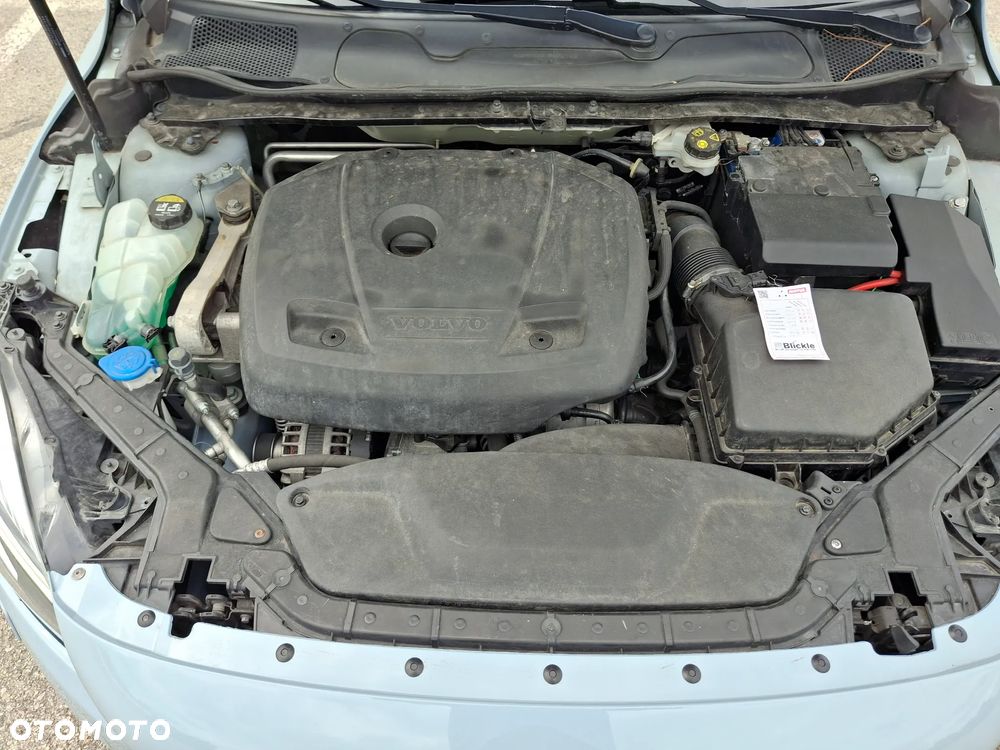 Volvo V40 T2 Drive-E Momentum - 11