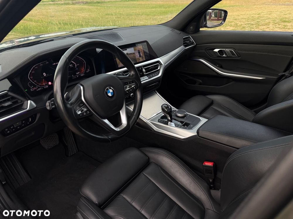 BMW Seria 3 320d Luxury Line sport - 8