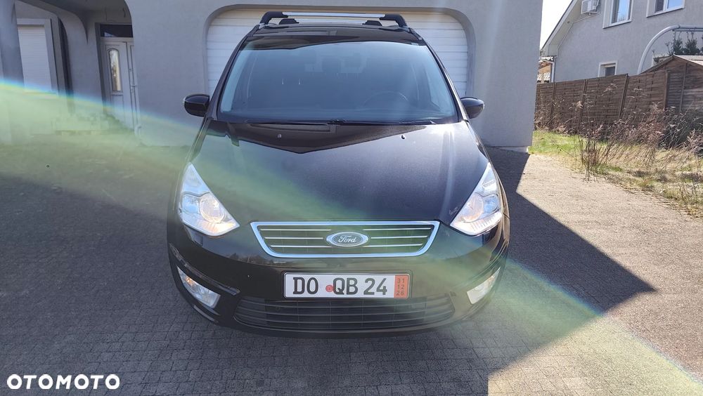Ford Galaxy 2.0 TDCi Ghia - 29