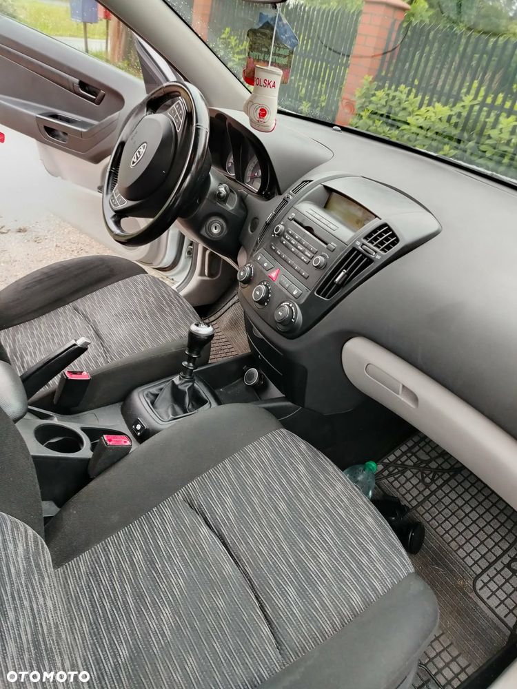 Kia Ceed 1.6 Comfort - 4