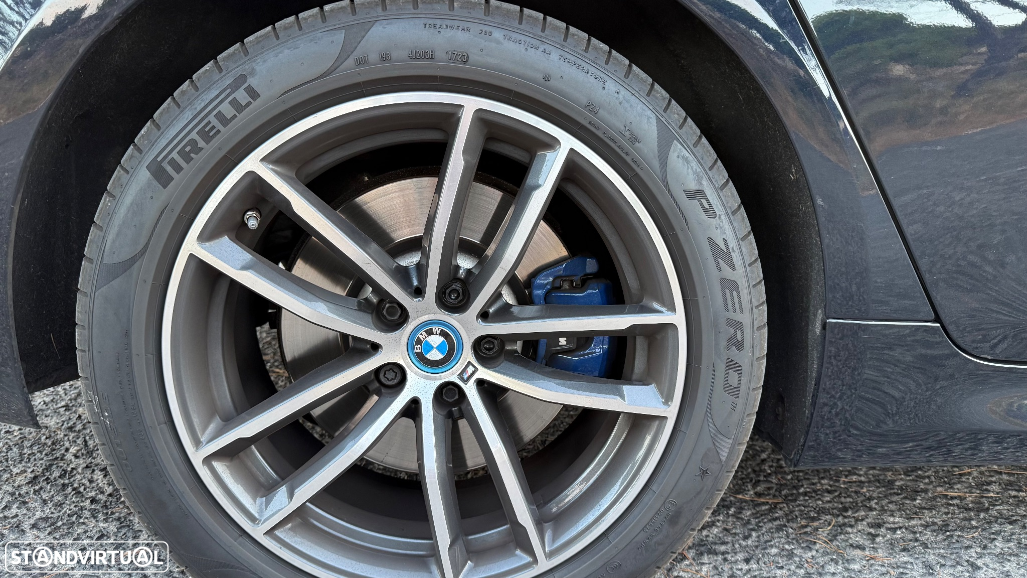 BMW 530 e Pack Desportivo M - 13