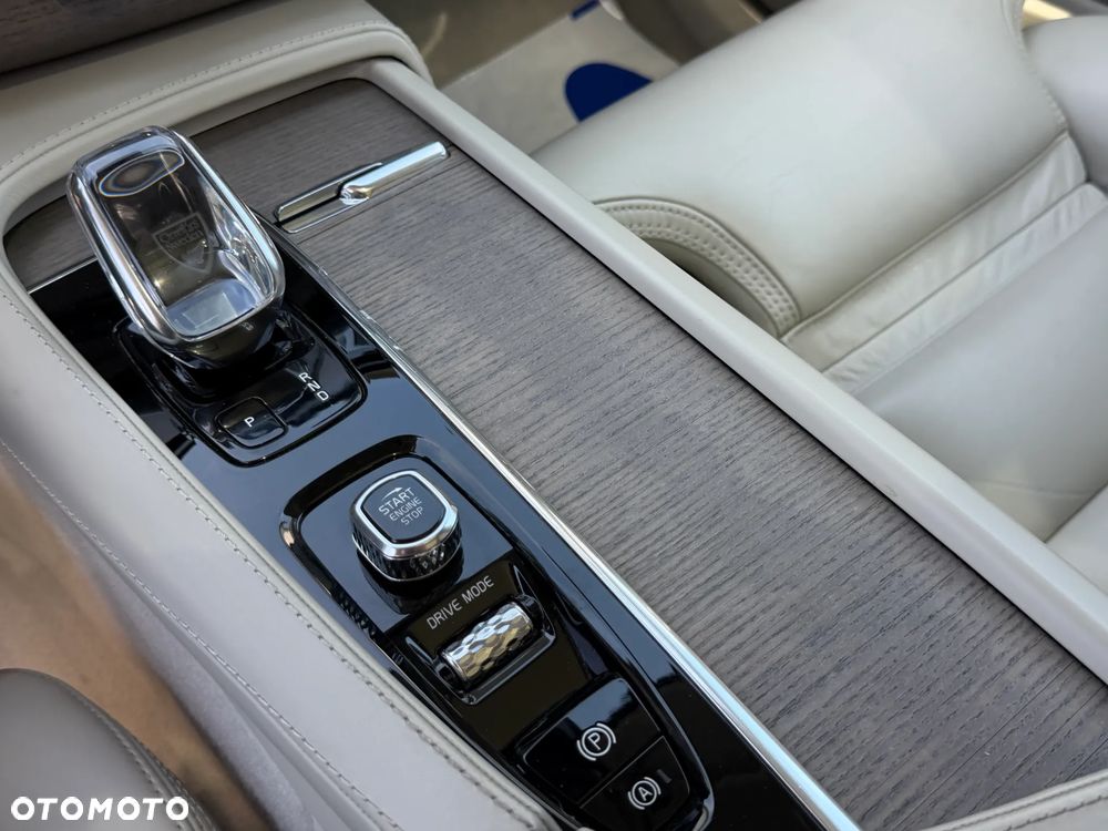 Volvo XC 90 D5 AWD Inscription - 21