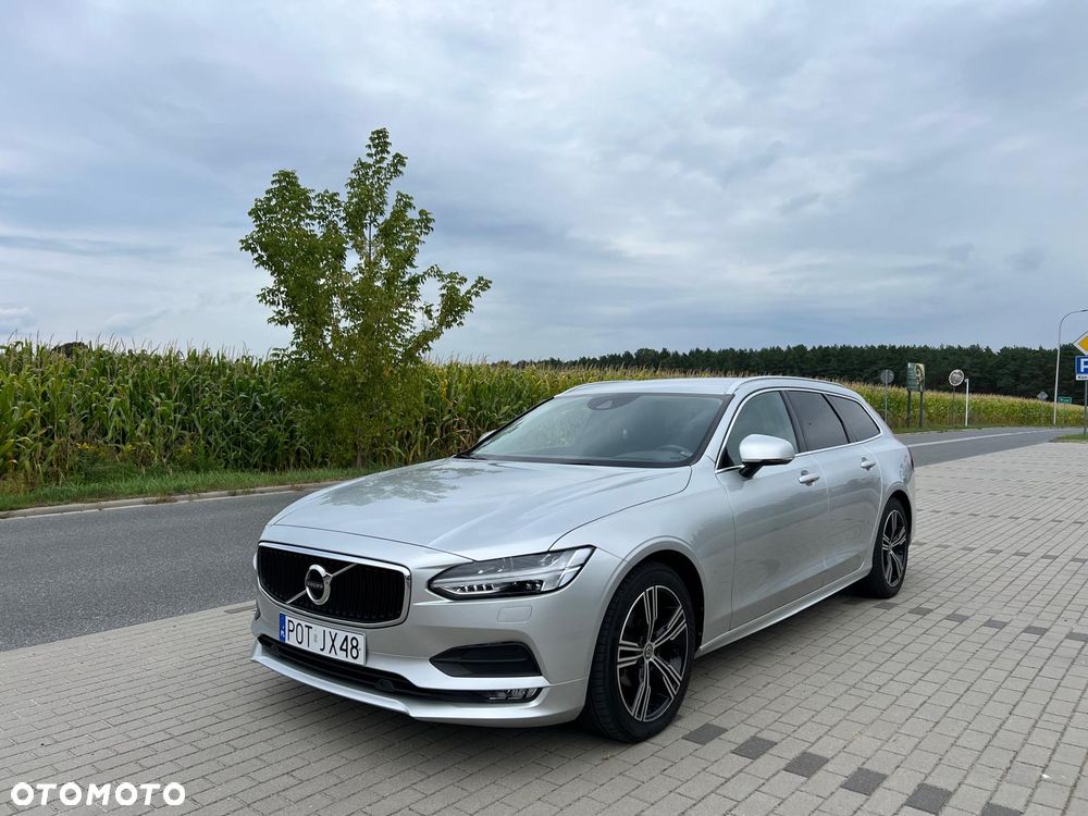 Volvo V90 D4 Momentum Pro - 2
