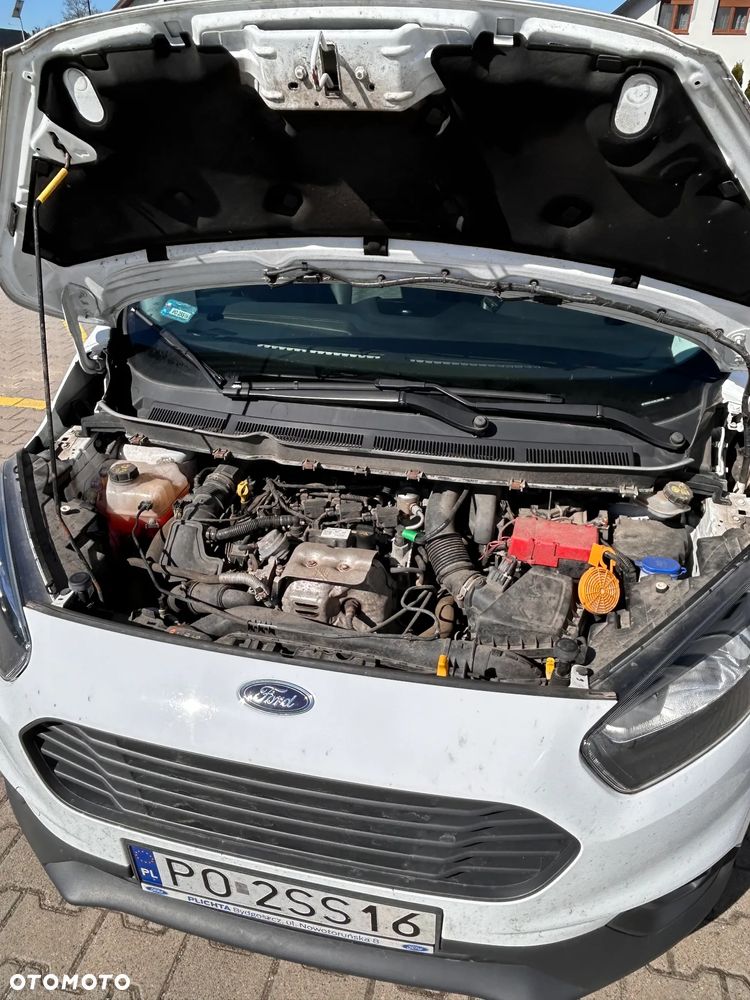 Ford TRANSIT COURIER - 26